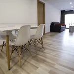 Ponent Apartment *