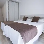 Ponent Apartment *